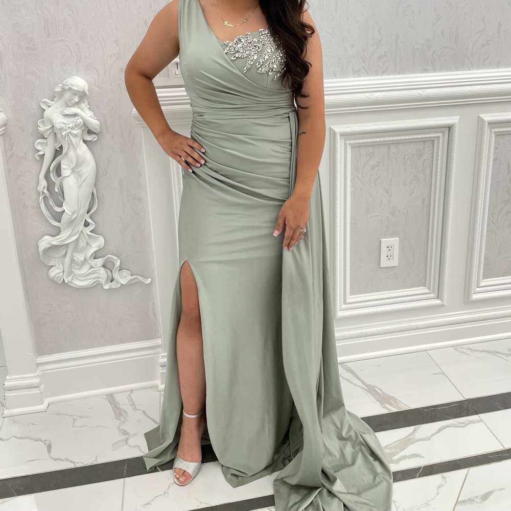 Portia and Scarlett Gown.